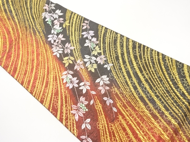 モール小花に曲線・枝葉・実模様織出し袋帯